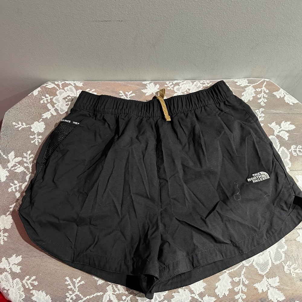 The North Face Black Athletic Shorts Women's Size Small Mesh Pocket Drawstring